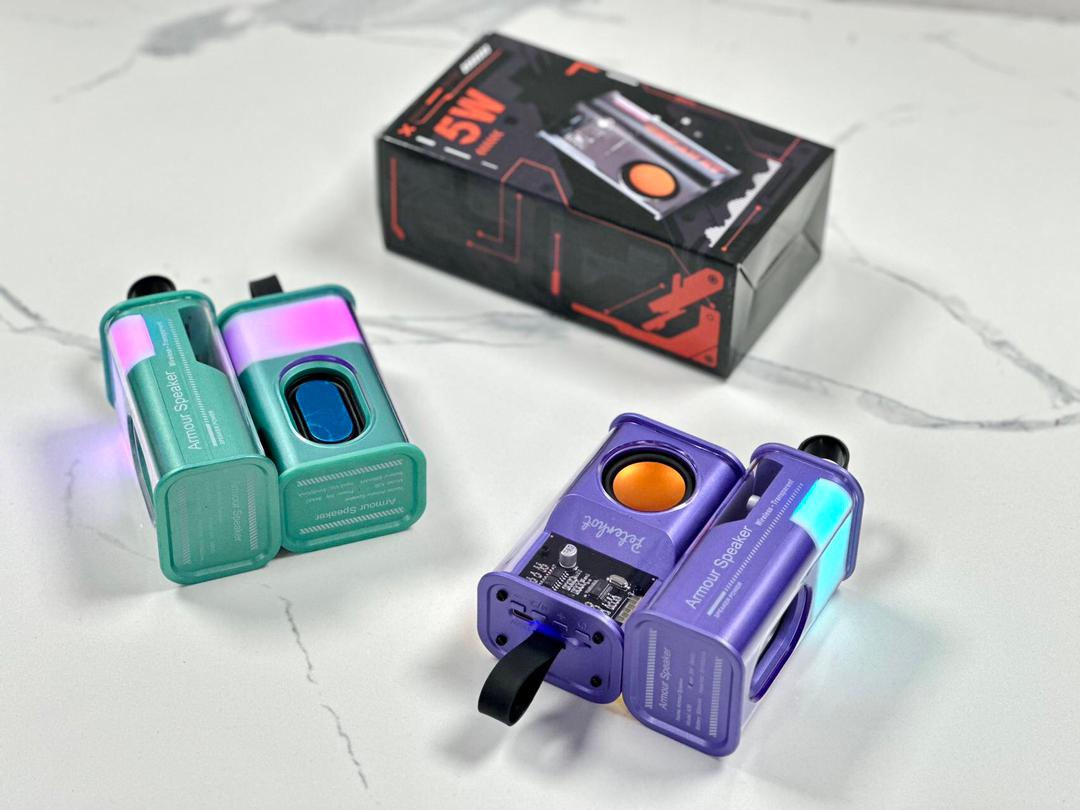 ARMOUR  5W portable Bluetooth speaker