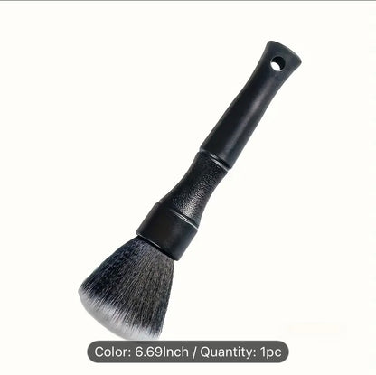 Detailing brush